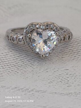 Stauer Women's Size 5 Heart Shaped Pring Set Diamondaura Stone 18 WGP